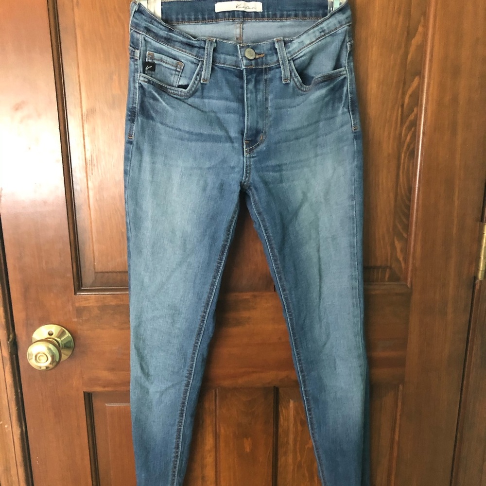 medium wash jeans